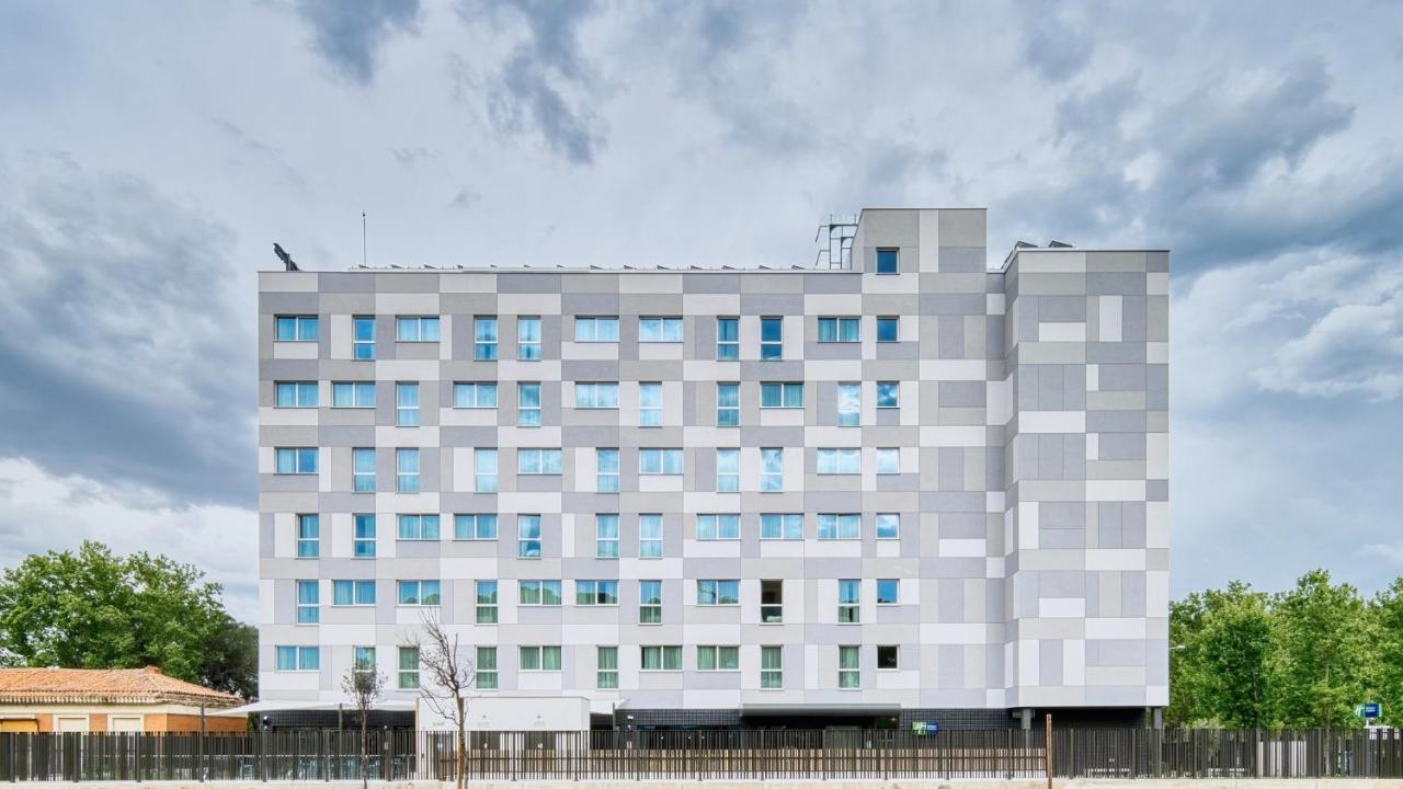 Holiday Inn Express - Madrid - Airport By Ihg Exterior photo